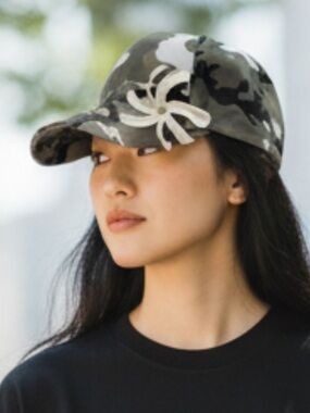 White camouflage Tiare hat Hawaiian.  Hawaiian trucker hat